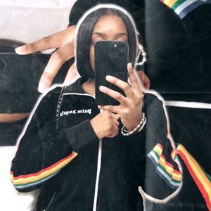 Meet your Posher, Kirbi